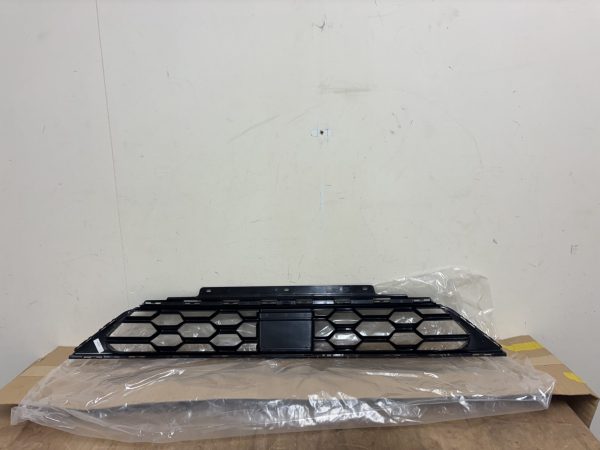 Ford Puma ST-Line Front Lower Grill 18-On P.n L1TB-17K945-A (New+Gen) - Image 2