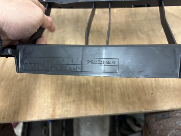 Ford Focus Front Grill Bracket 18-24 P.n JX7B-17E778 (New+Gen) - Image 3