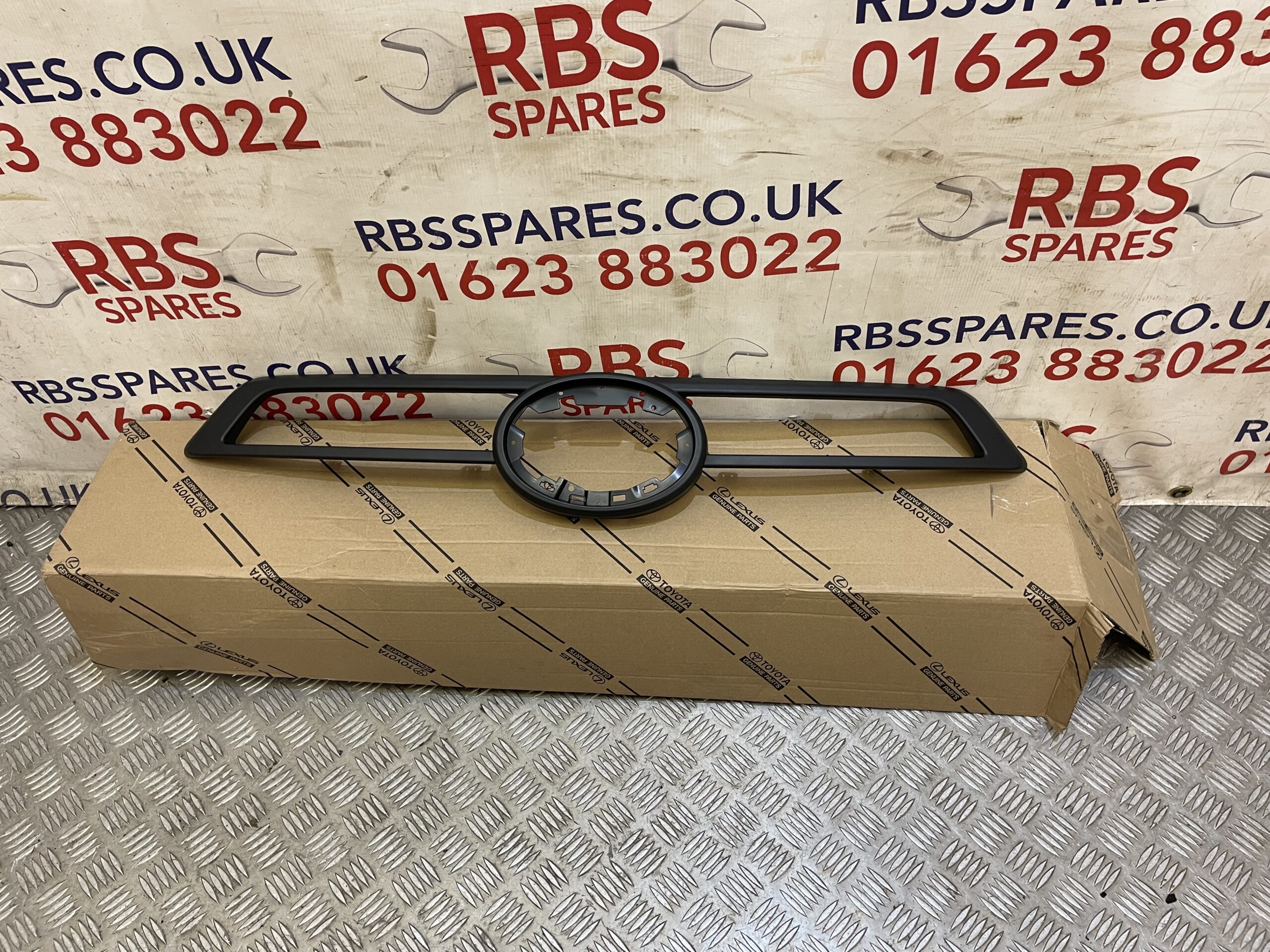 TOYOTA HILUX GRILL