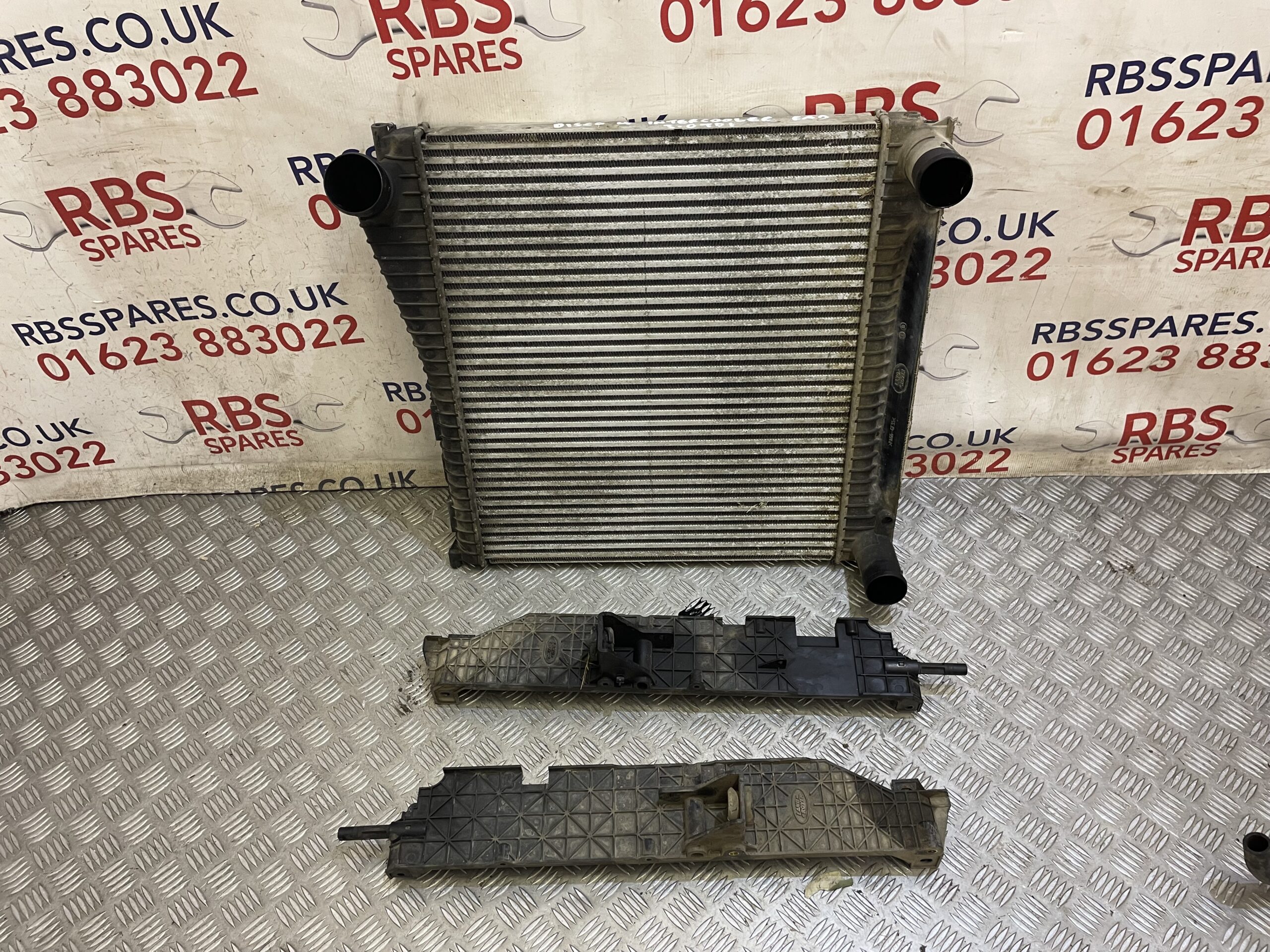 Land Rover Discovery 4 Intercooler Radiator 3.0L TDI