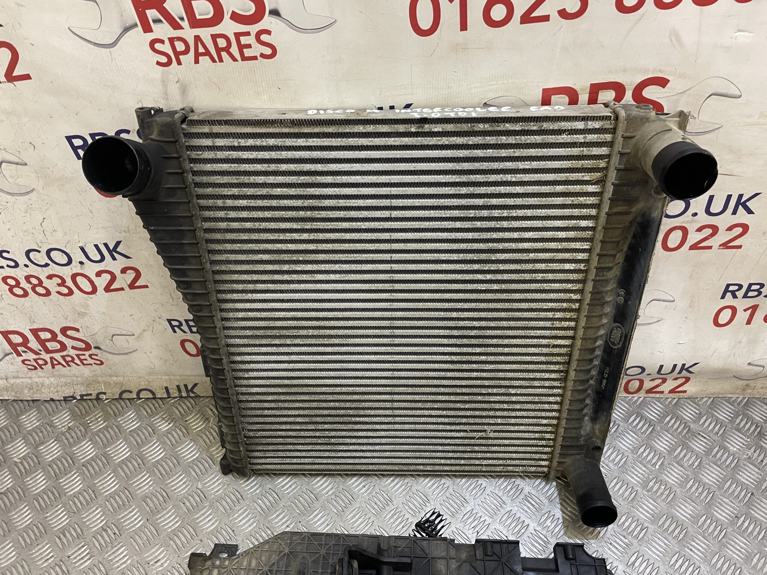 Land Rover Discovery 4 Intercooler Radiator 3.0L TDI - Image 2