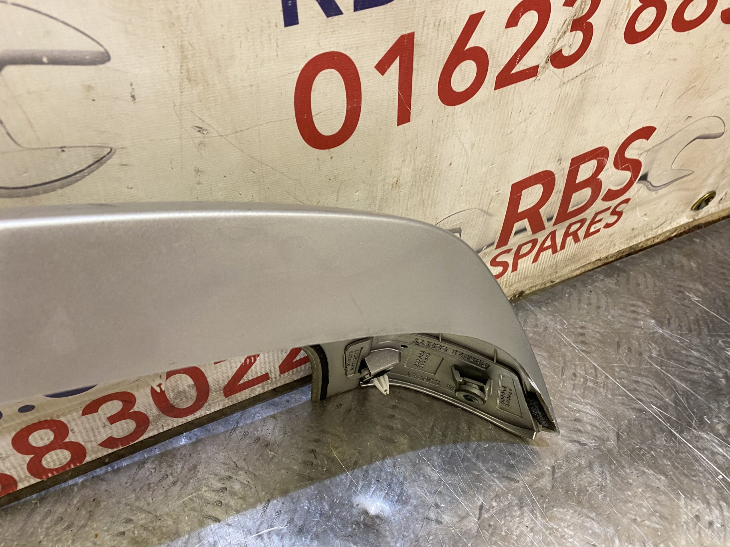 Vauxhall Mokka Rear Spoiler 2012-2019 Part No. 95978986 - Image 9