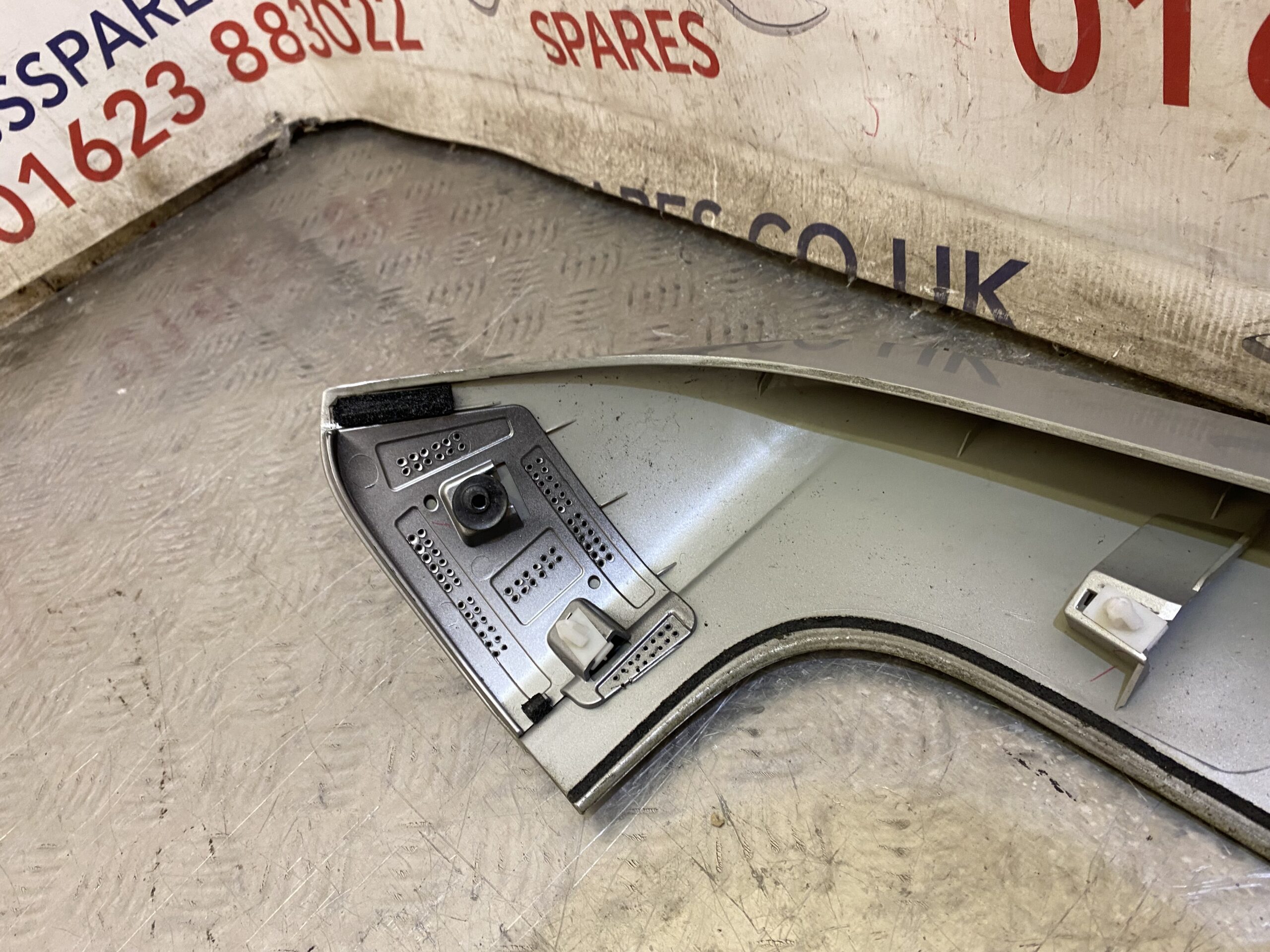 Vauxhall Mokka Rear Spoiler 2012-2019 Part No. 95978986 - Image 6