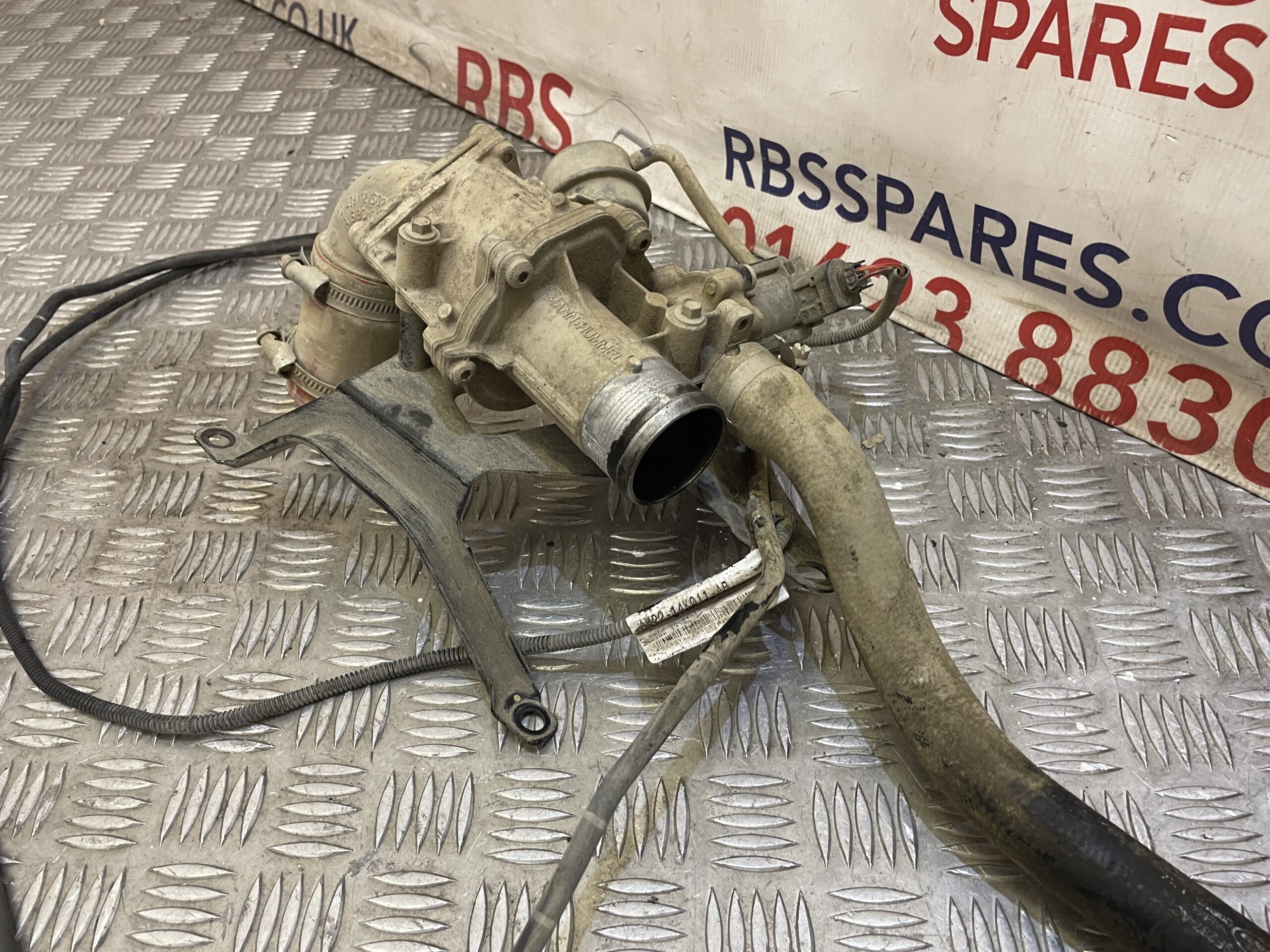 Land Rover Discovery 4 EGR Valve Part No. 1043812S02 - Image 3