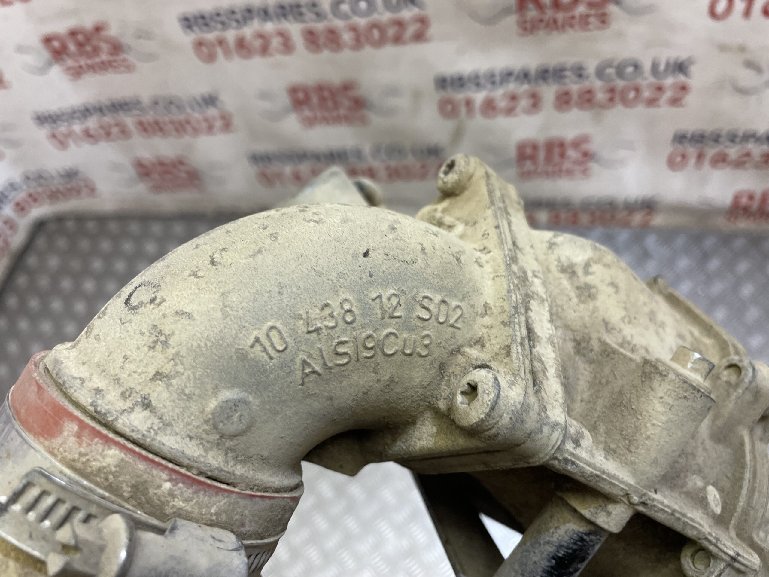Land Rover Discovery 4 EGR Valve Part No. 1043812S02 - Image 7