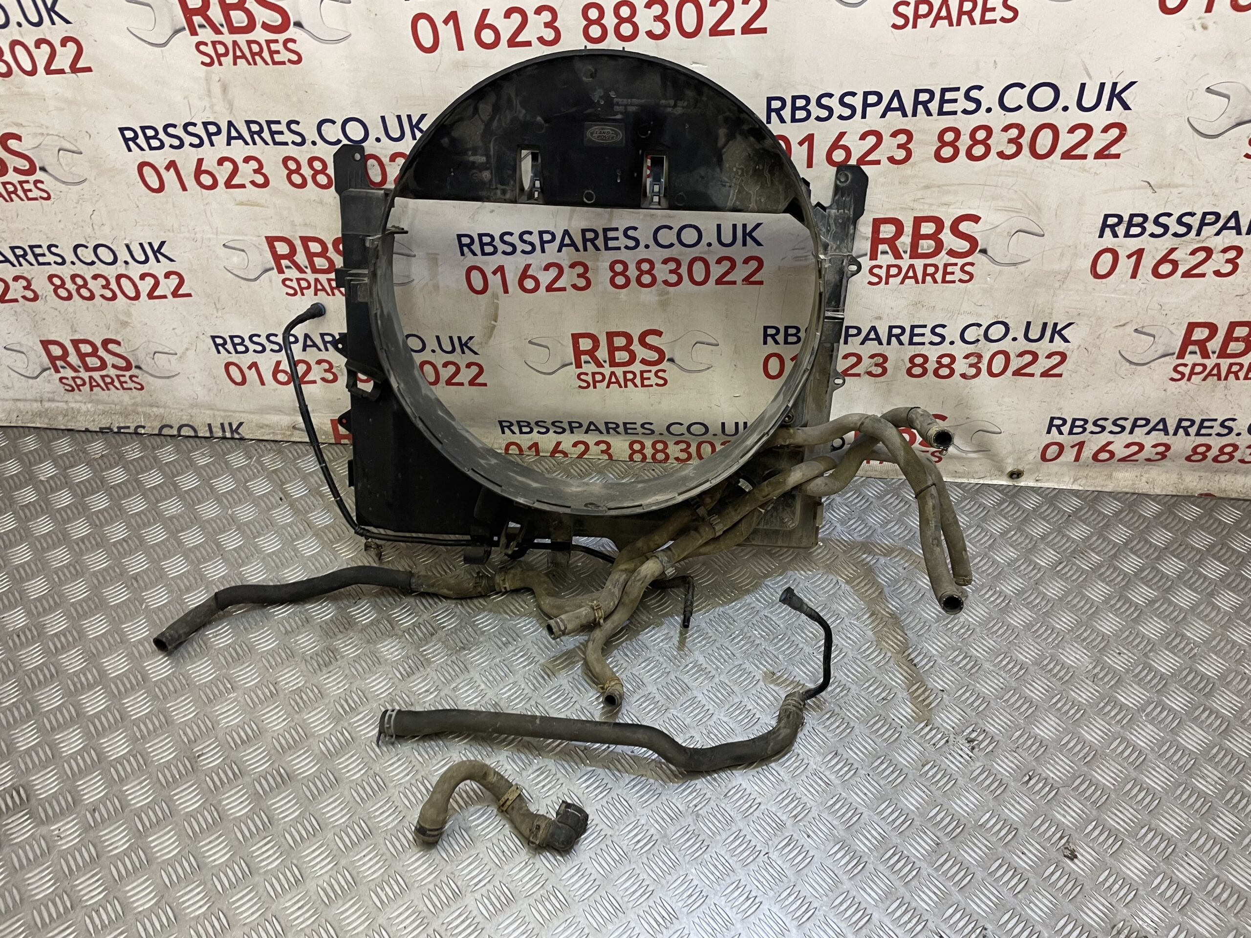 Land Rover Discovery 4 Fan Surround