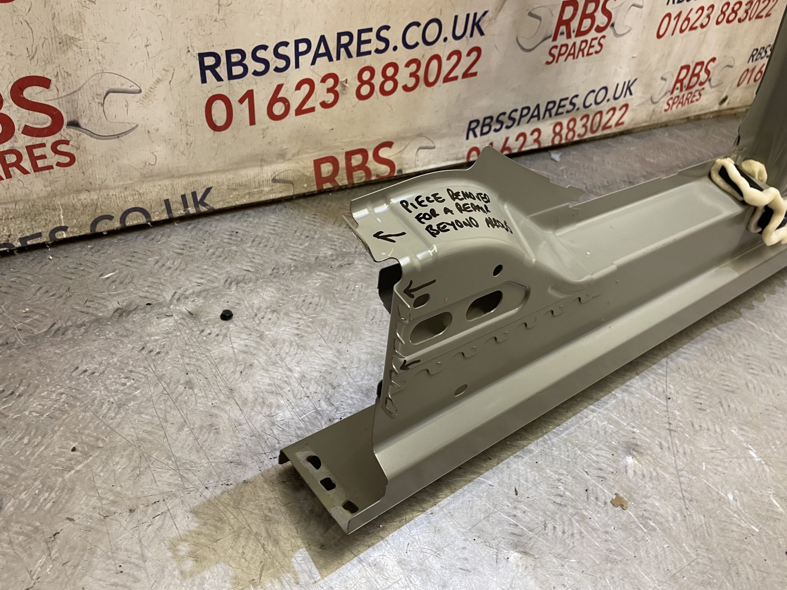 Mercedes A class W177 Side Panel Right