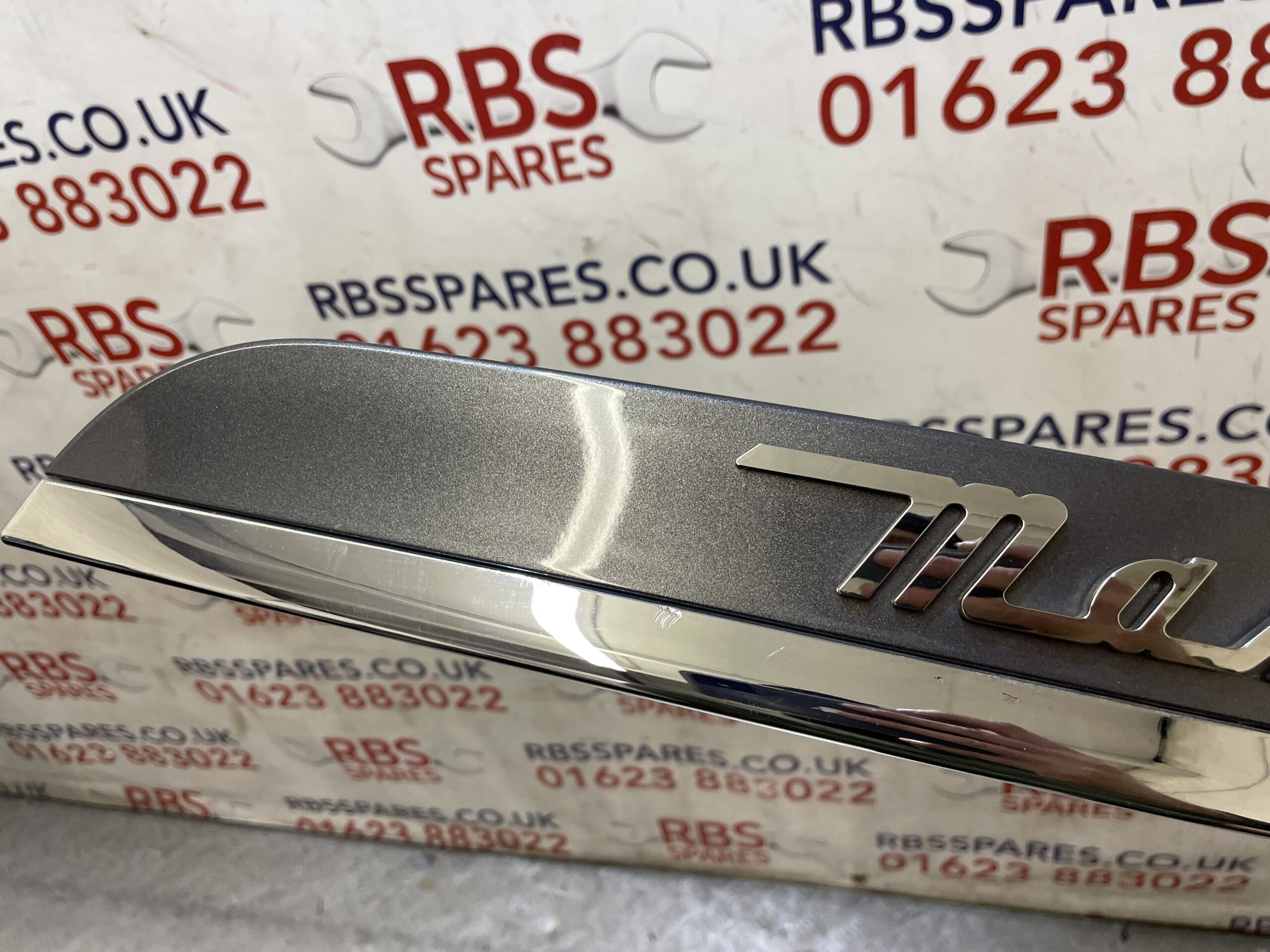 Maserati Ghibli M157 Rear Tailgate Trim Part No. 670017272 - Image 5
