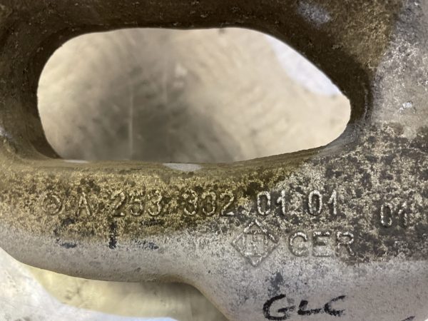 Mercedes Glc W253 X253 Front Left Hub Part No. A2533320101 - Image 5