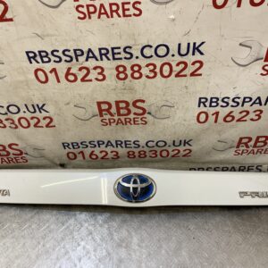 Toyota Prius Tailgate Trim 10-15