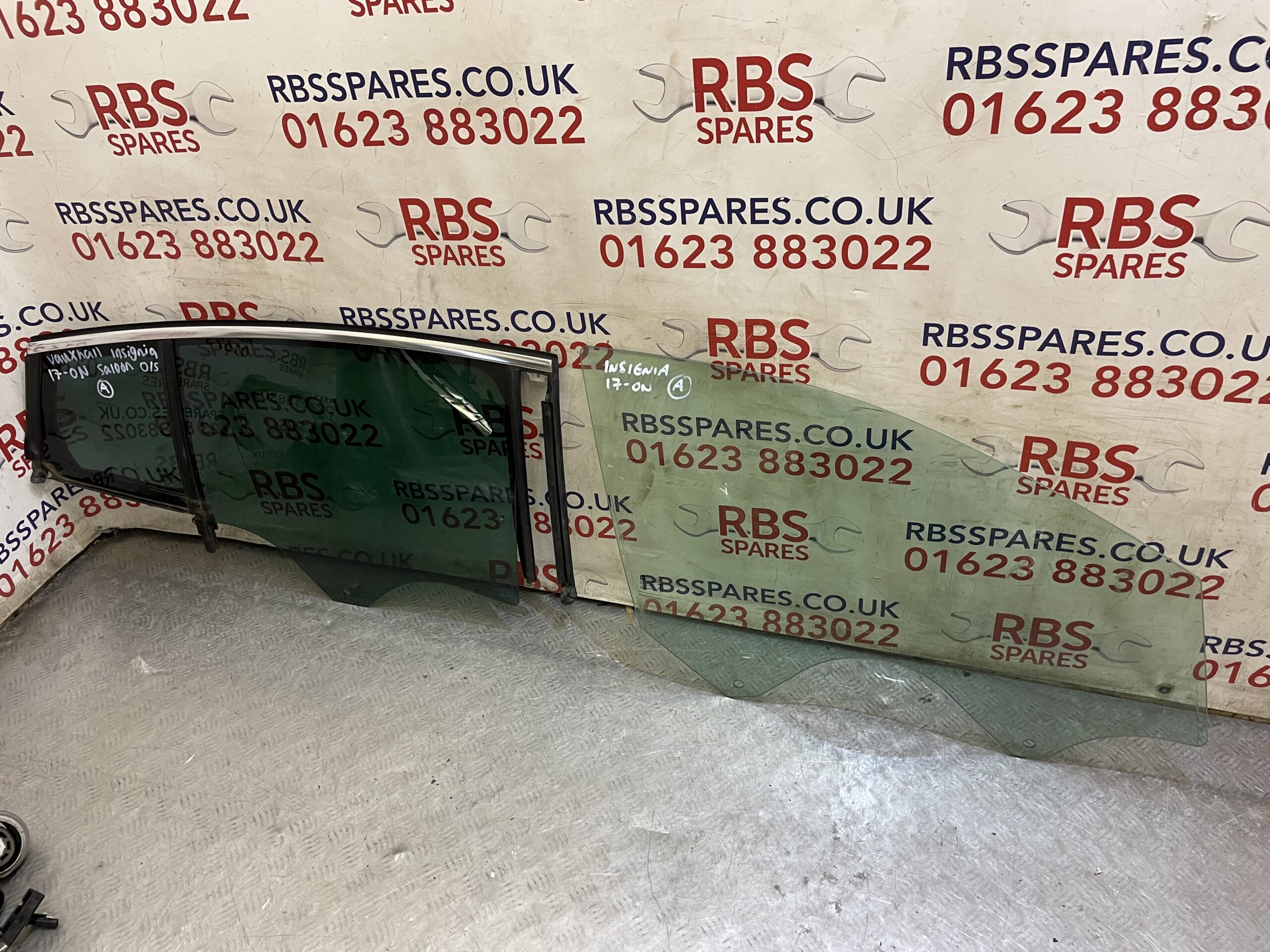 Vauxhall Insignia Saloon Front+Rear Right Side Glass P/n 43R-000073