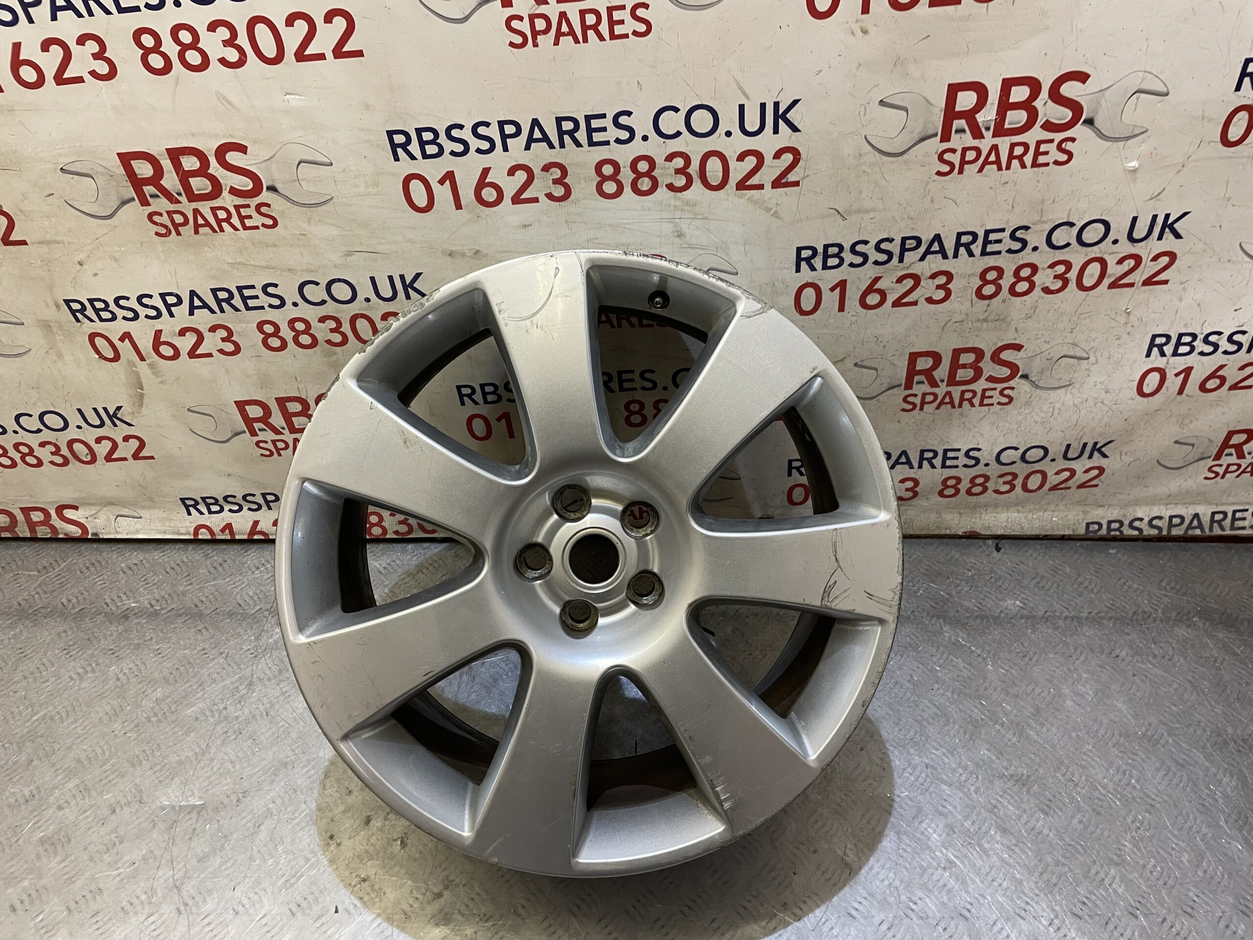 Range Rover Vogue L405 22"Alloy Wheel 9.5J ET49 Part No. CK52-1007-JA