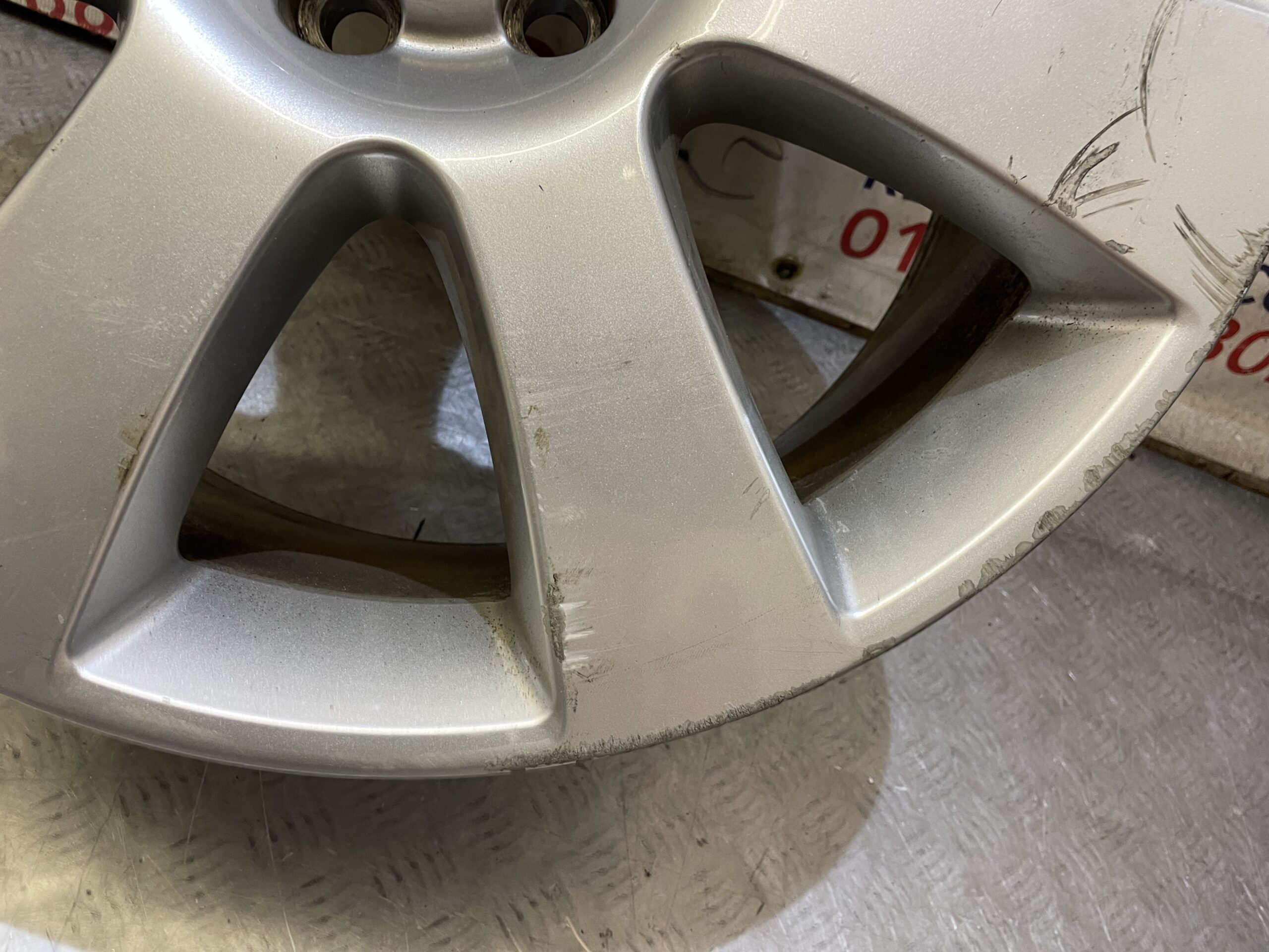 Range Rover Vogue L405 22"Alloy Wheel 9.5J ET49 Part No. CK52-1007-JA - Image 8
