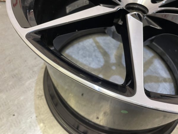 Lamborghini Aventador App Tech 21" Alloy Wheel 13J ET66.7 P/n 470601017 - Image 7