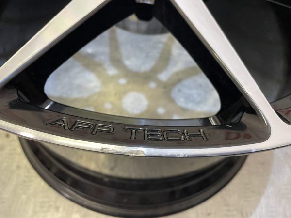 Lamborghini Aventador App Tech 21" Alloy Wheel 13J ET66.7 P/n 470601017 - Image 6