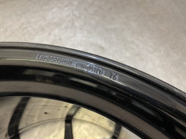 Lamborghini Aventador App Tech 21" Alloy Wheel 13J ET66.7 P/n 470601017 - Image 17