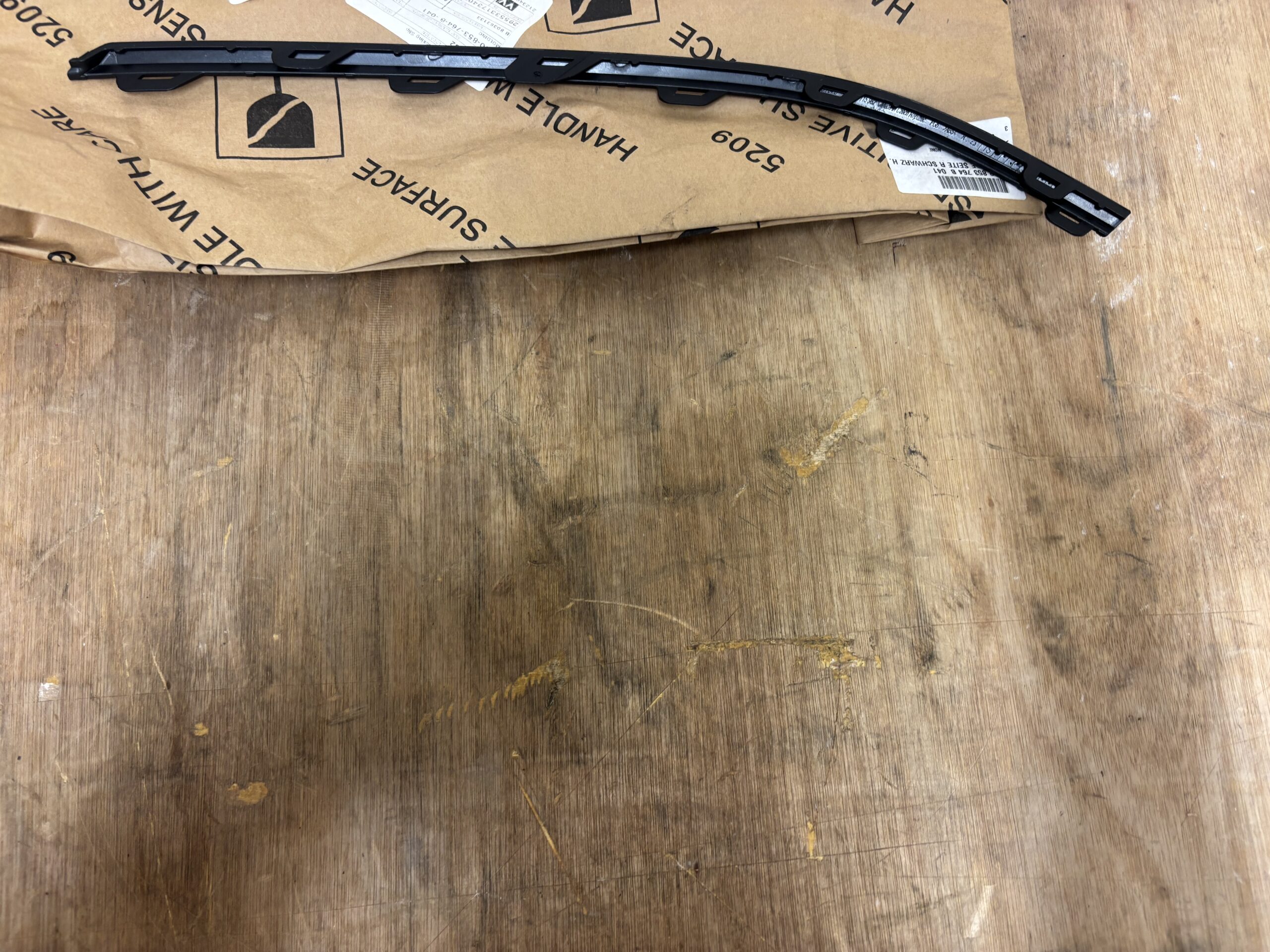 Volkswagen Golf MK7 Bumper Trim Right P.n 5G0853764B - Image 2