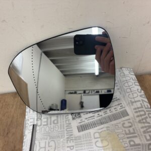 Renault Megane Wing Mirror Glass Left 22-On P.n 963666614R