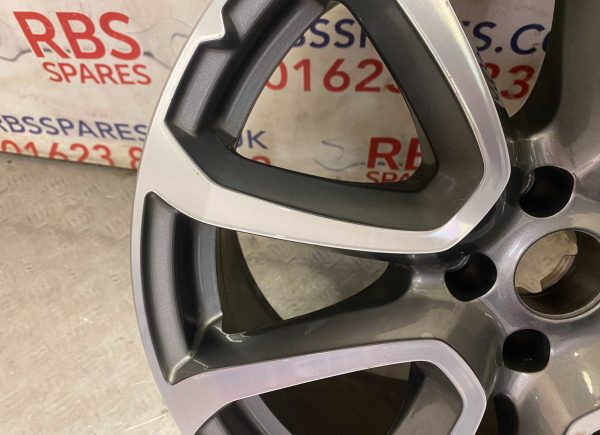 Maserati Ghibli 19" Alloy Wheel 8.5J ET44 Part No. 670044699 - Image 3