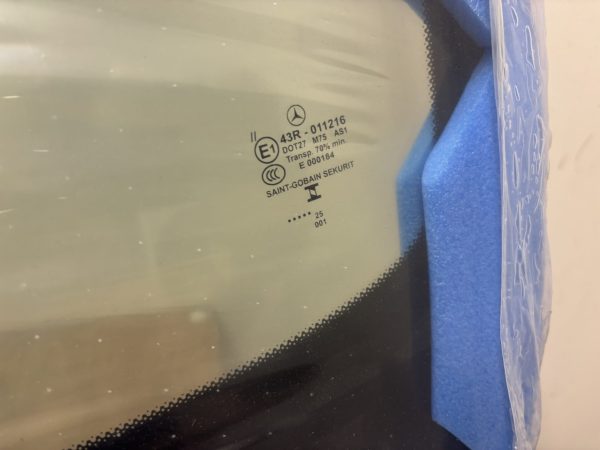 Mercedes C Class W205 Front Windscreen P.n A205670110064 - Image 3