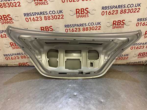 Mercedes C Class W205 Saloon Bootlid 14-18 - Image 10
