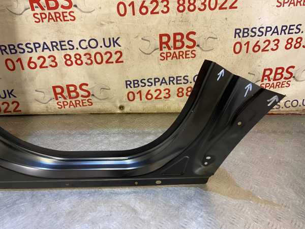 Land Rover Defender L663 Centre Pillar Left Side 19-On P/n LR130741 - Image 5