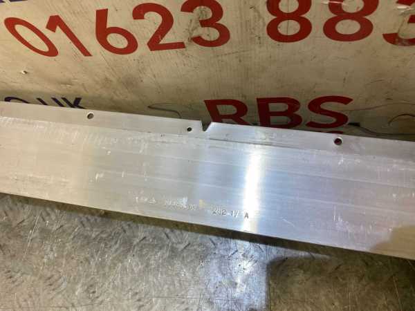 Vauxhall Astra H/Zafira B Front Bumper Reinforcer Part No. 24460537 - Image 3