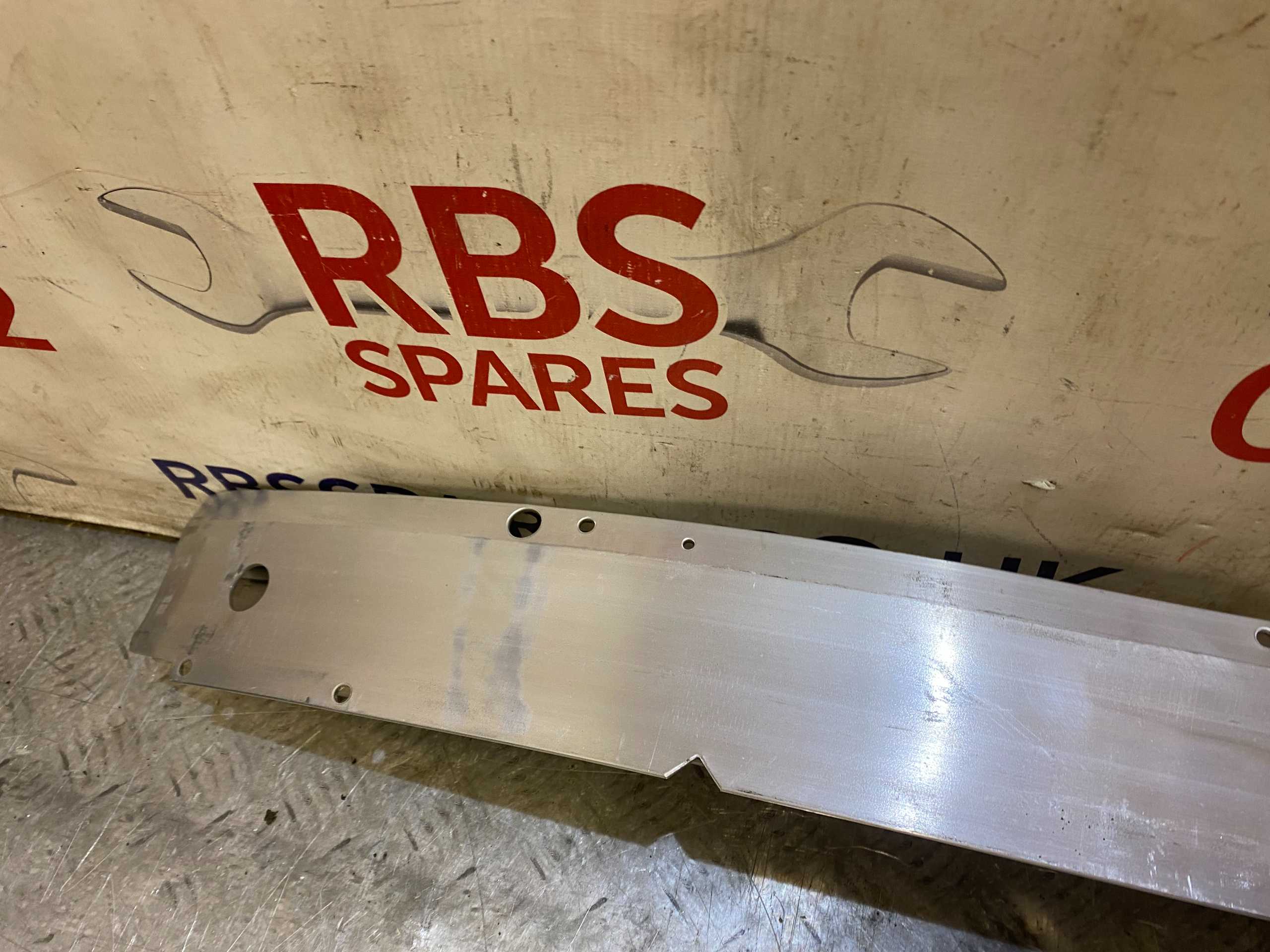 Vauxhall Astra H/Zafira B Front Bumper Reinforcer Part No. 24460537 - Image 4