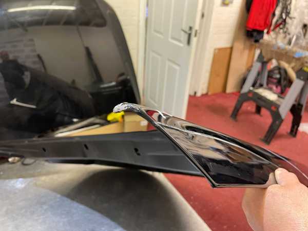 Land Rover Discovery 5 L462 Bonnet 2017-2023 - Image 7