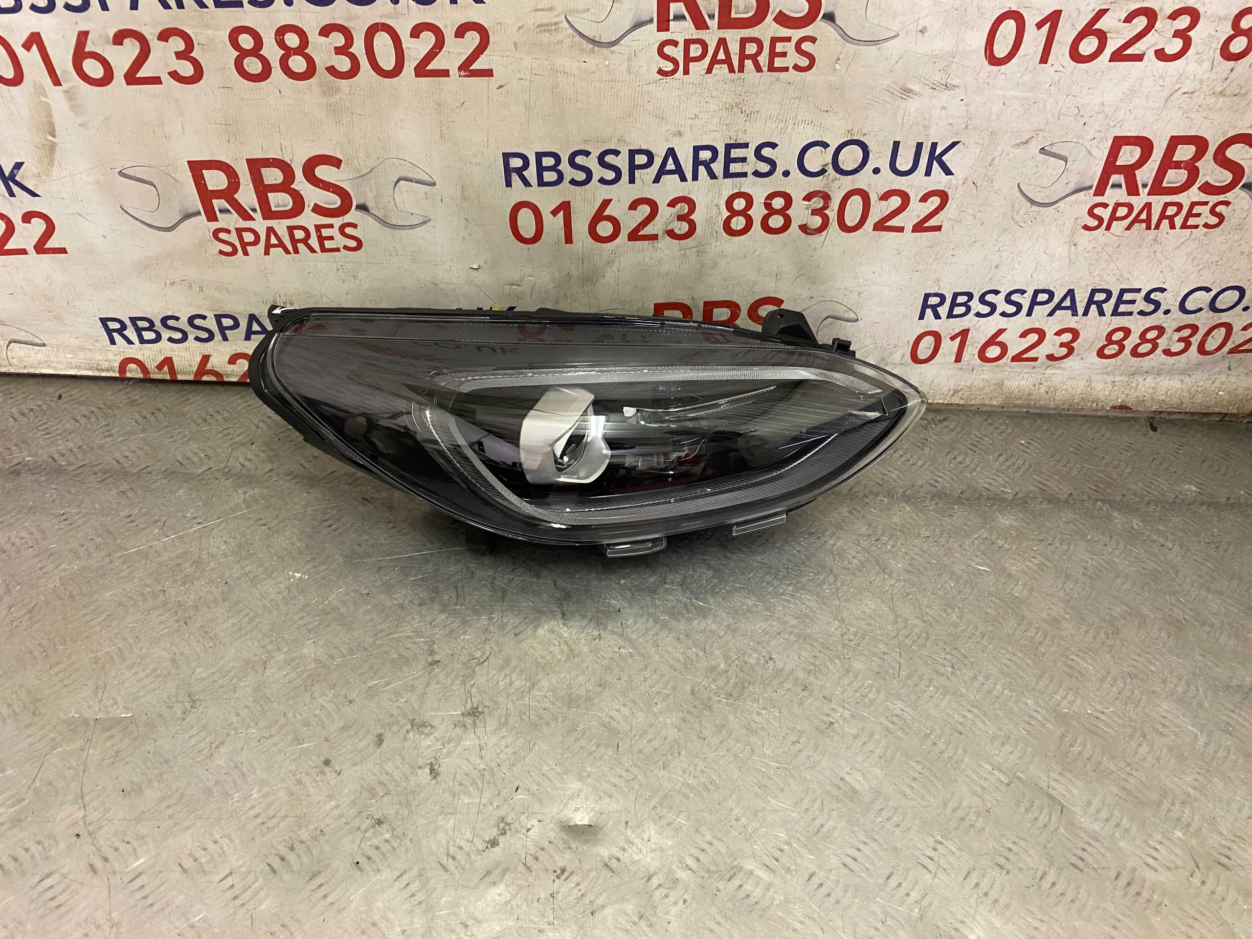 Ford Fiesta Headlight Right Side 2022-On