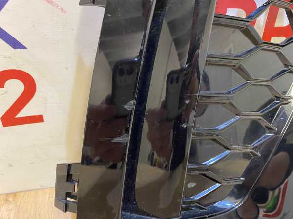 Audi A4 B9 S Line Fog Light Grill Right Side 20-24 P.n 8W0807682BB - Image 4