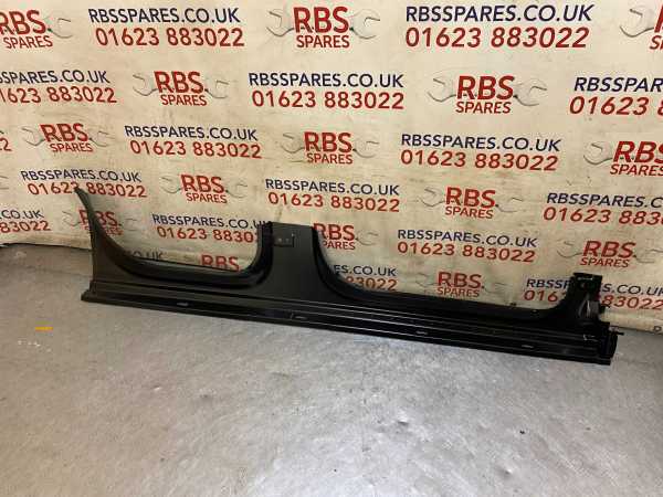 Seat Ateca Side Panel Left Side 16-23 Part No. 575809837 - Image 2