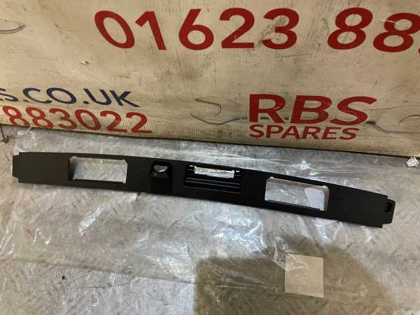 Hyundai Tucson T-GDI Tailgate Light Trim 21-24 P.n 92497 N7110 - Image 2