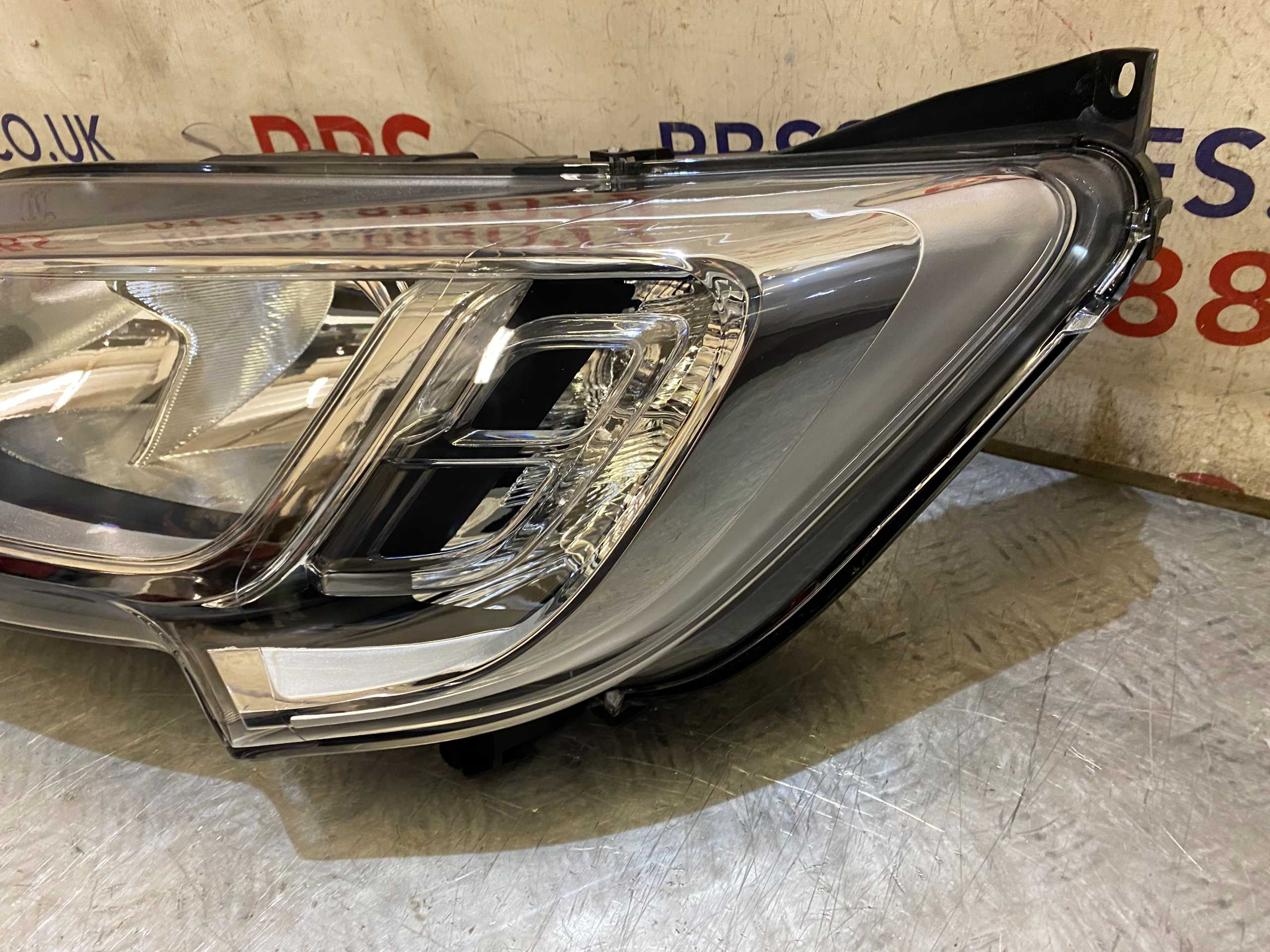 Peugeot Boxer/Citroen Relay/Fiat Ducato Headlight 22-On P.n CT335CMACL - Image 2