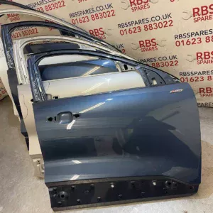 Ford Kuga Door Front Right Side 20-On P.n LV4B-S20204