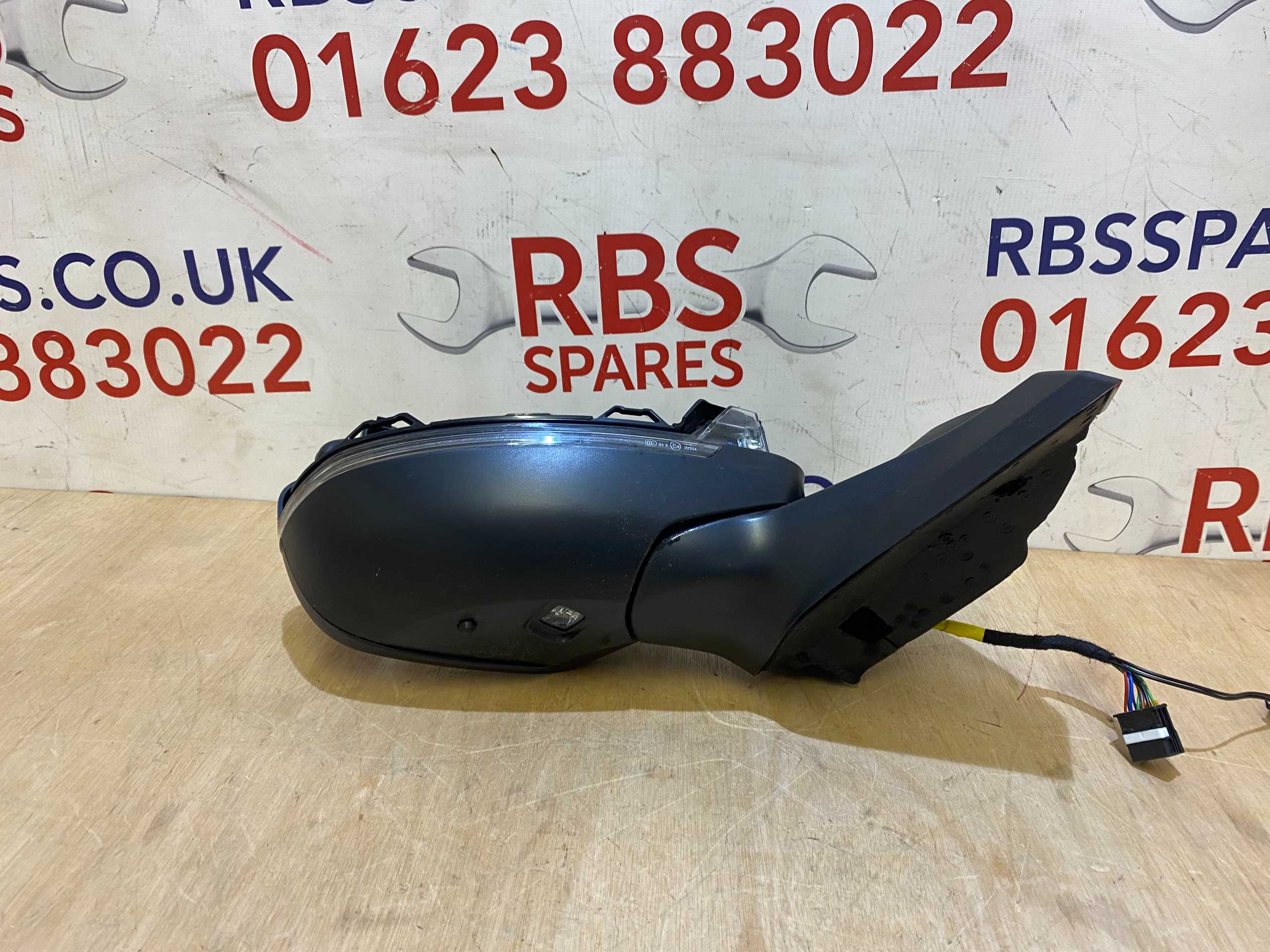 Peugeot 208 Wing Mirror Right Side 20-On P.n 985370439 - Image 3