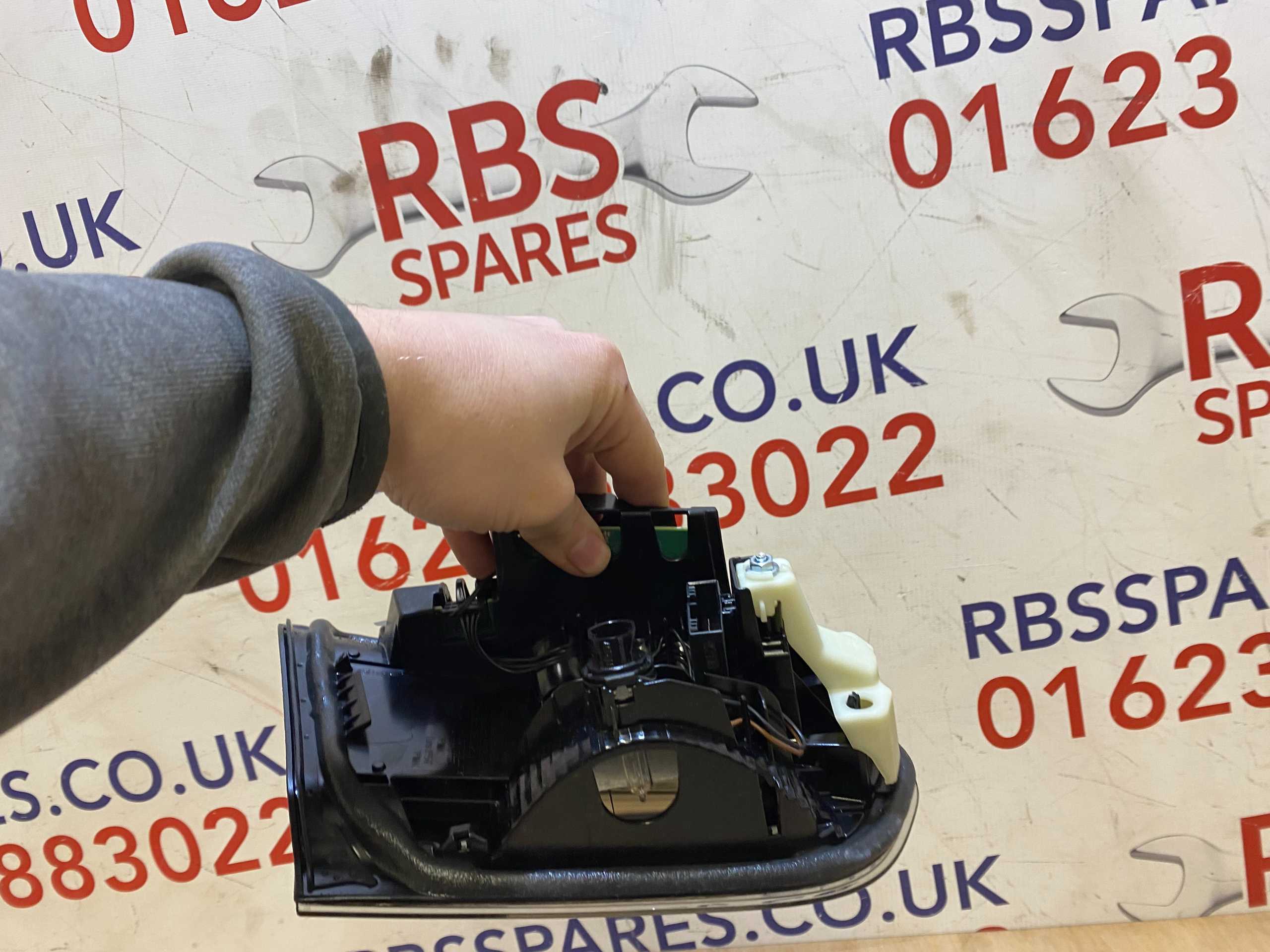 Bmw 3 Series F30 F80 Rear Light Inner Left Side 15-19 P.n 2SD012147 - Image 3