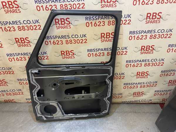 Mercedes G Class W463 Door Front Right 02-18 - Image 13