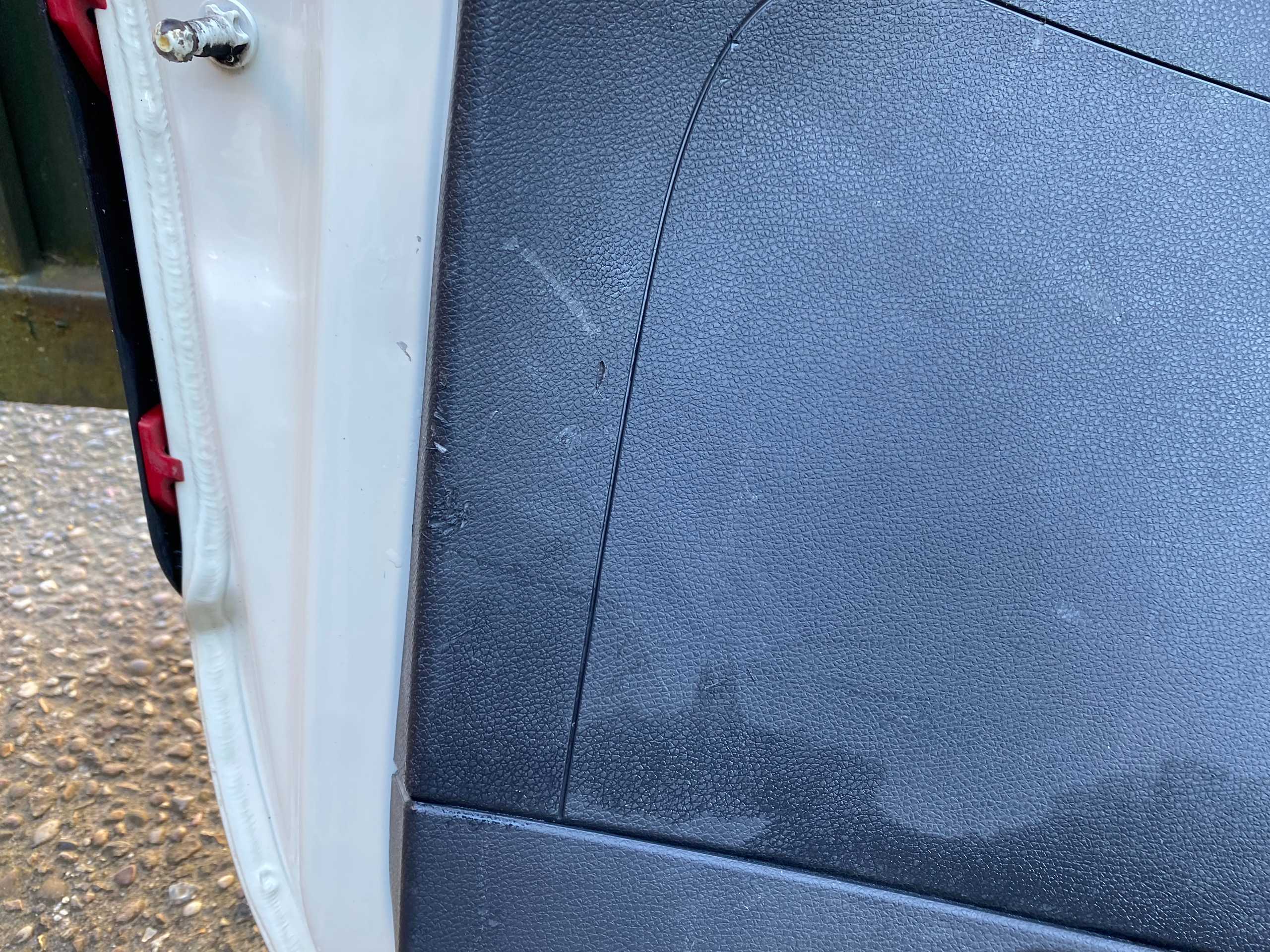 Mercedes GLA W156 Tailgate 14-21 - Image 15