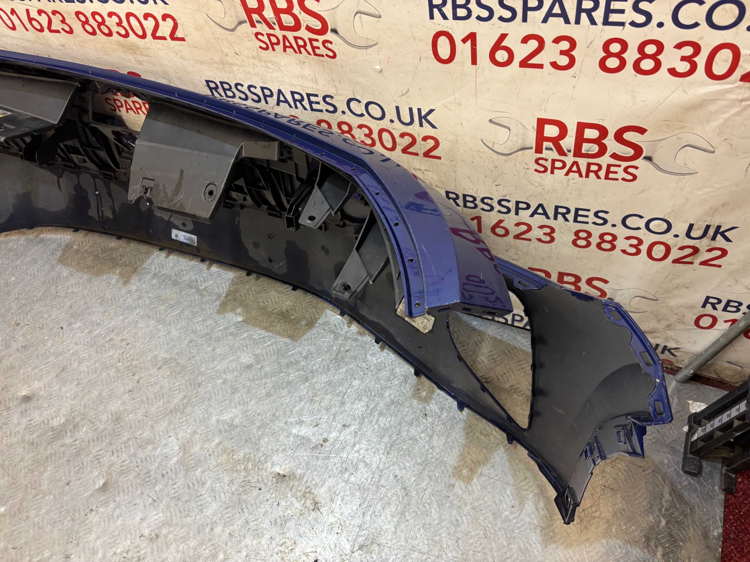 Vw ID4 Front Bumper 20-24 P.n 11A807221 - Image 13