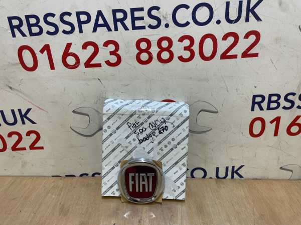 Fiat 500 Badge / Emblem 07-15