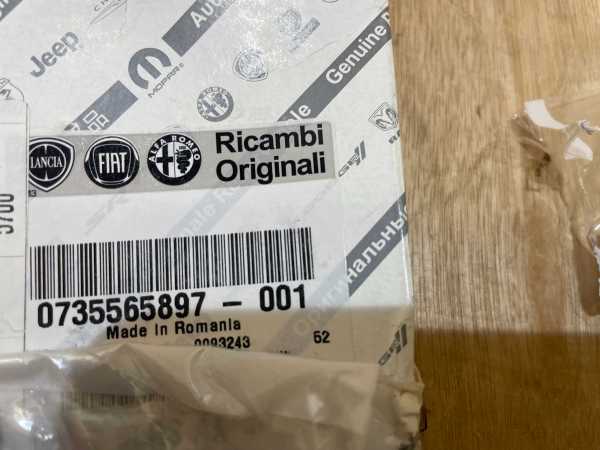 Fiat 500 Badge / Emblem 07-15 P.n 0735565897 - Image 4