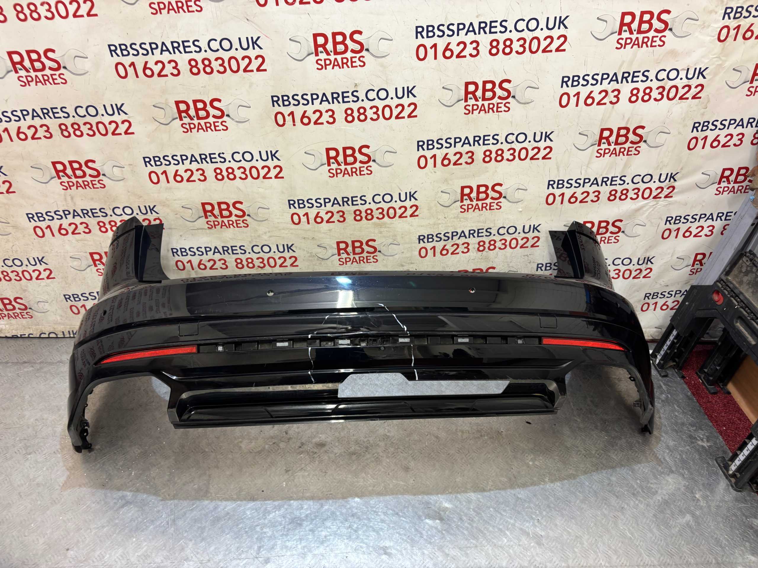 Vw Touareg Rear Bumper 18-23