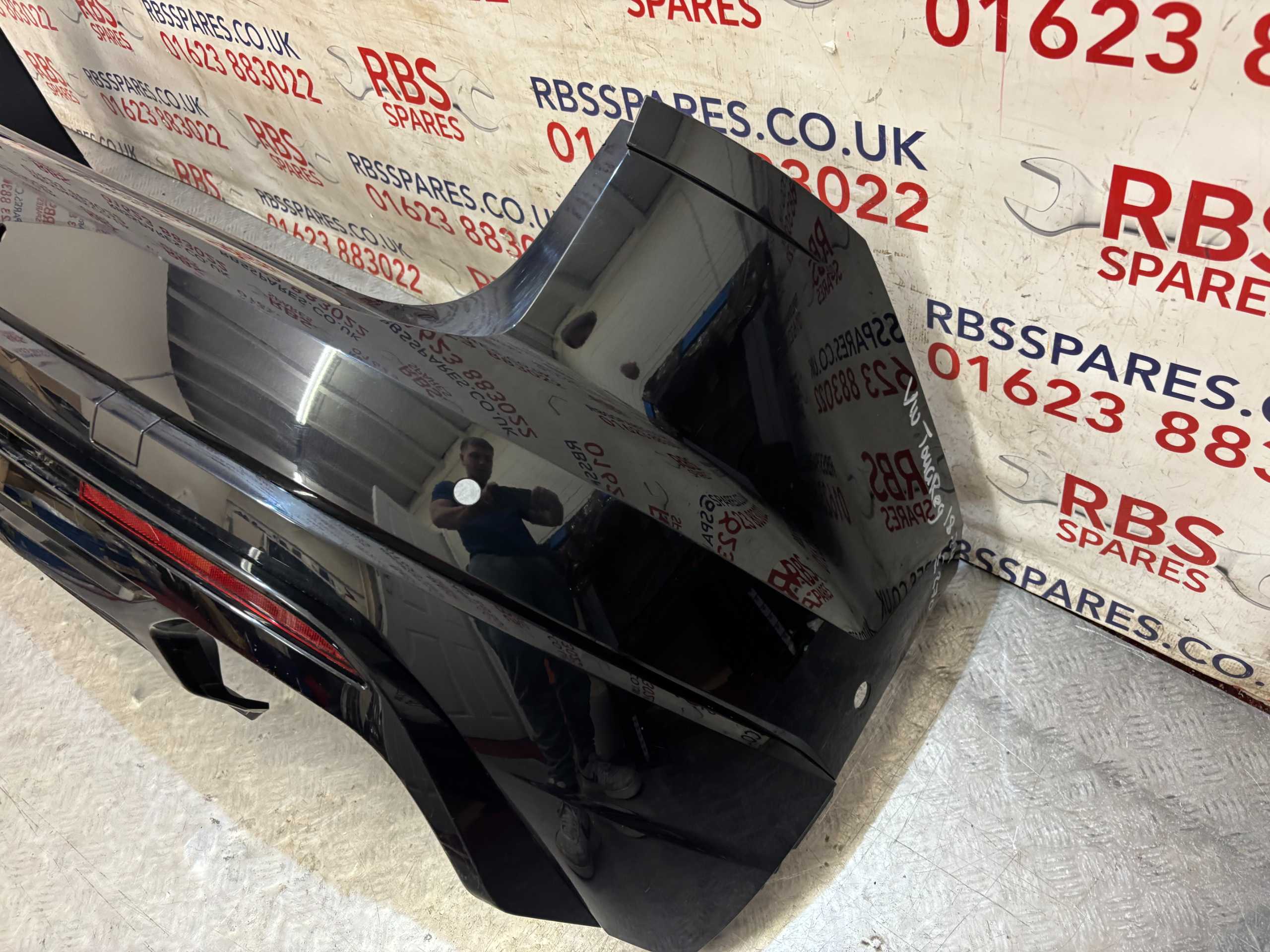 Vw Touareg Rear Bumper 18-23 P.n 760807421A - Image 8