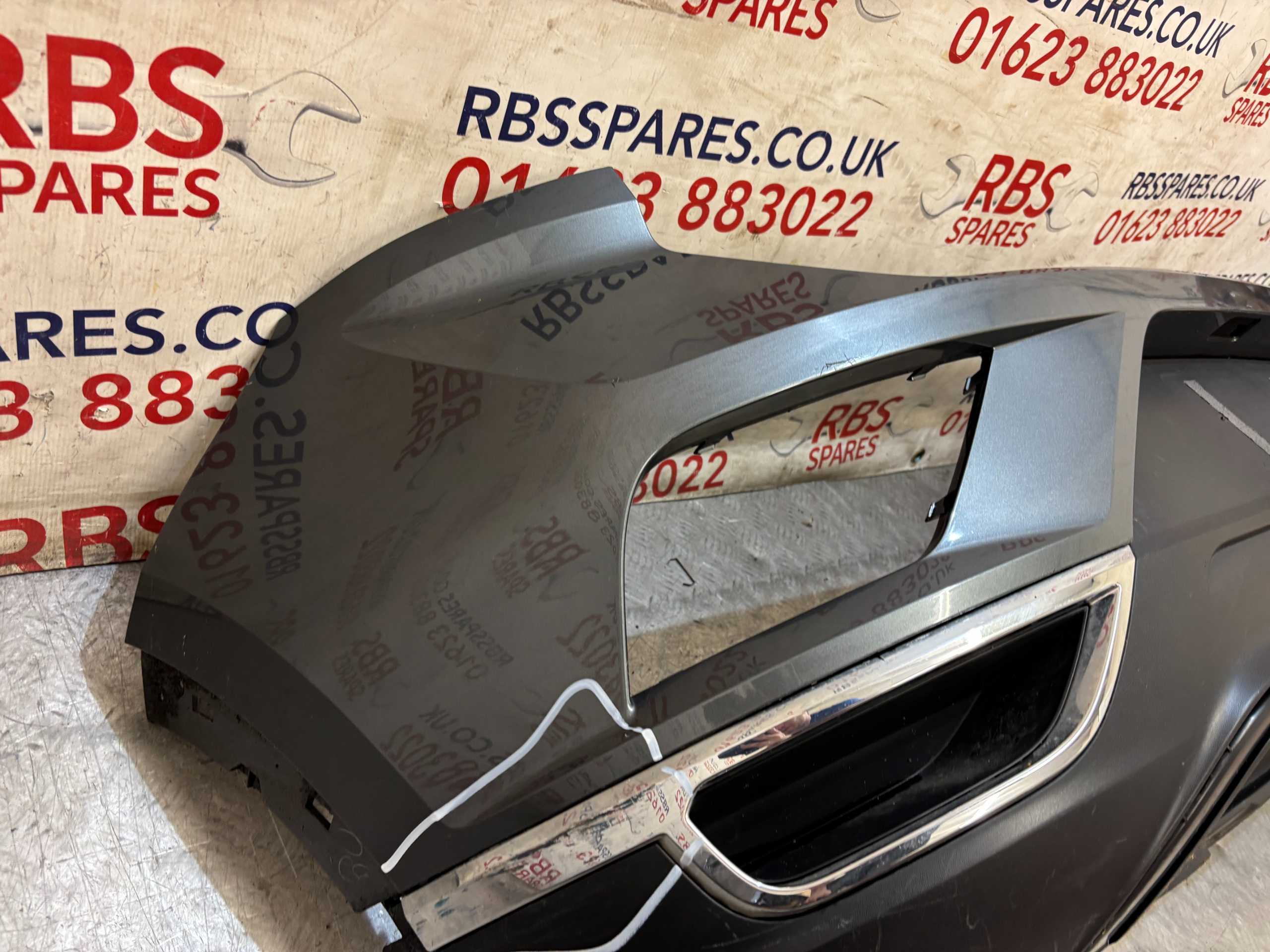 Vw T Roc Rear Bumper 17-22 P.n 2GA807521 - Image 2