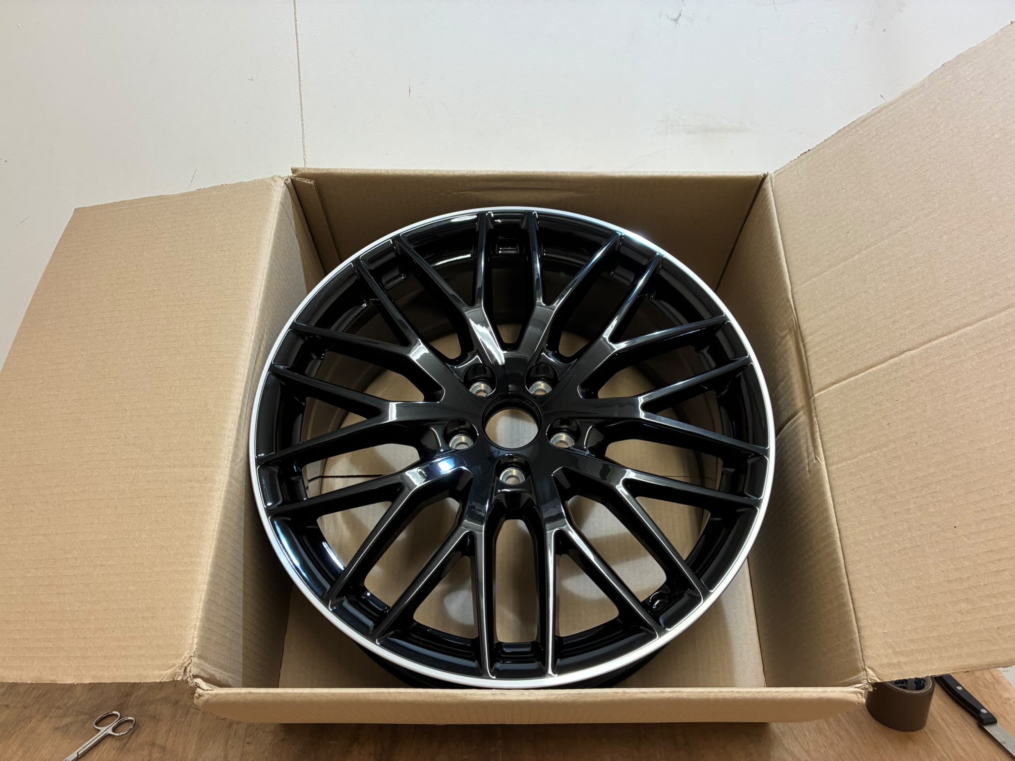 Audi Q2 SQ2 19" Alloy Wheel 8J ET45 16-On P.n 81A601025BH