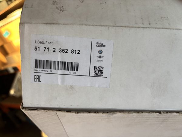 Bmw 4 Series M4 F82 Kidney Grill Front Right P.n 51712352812 - Image 4