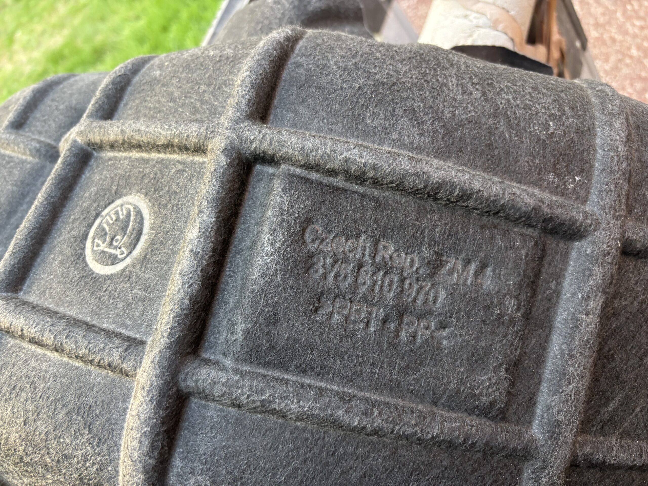 Skoda Superb Wheel Arch Liner Rear Right P.n 3V5810970 - Image 2