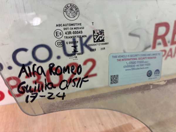 Alfa Romeo Giulia Window Glass Front Right 17-24 P.n 43R-00049 - Image 3
