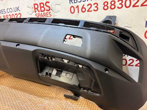 Peugeot 3008 GT Line Rear Bumper 17-21 P.n 9811865077 - Image 5